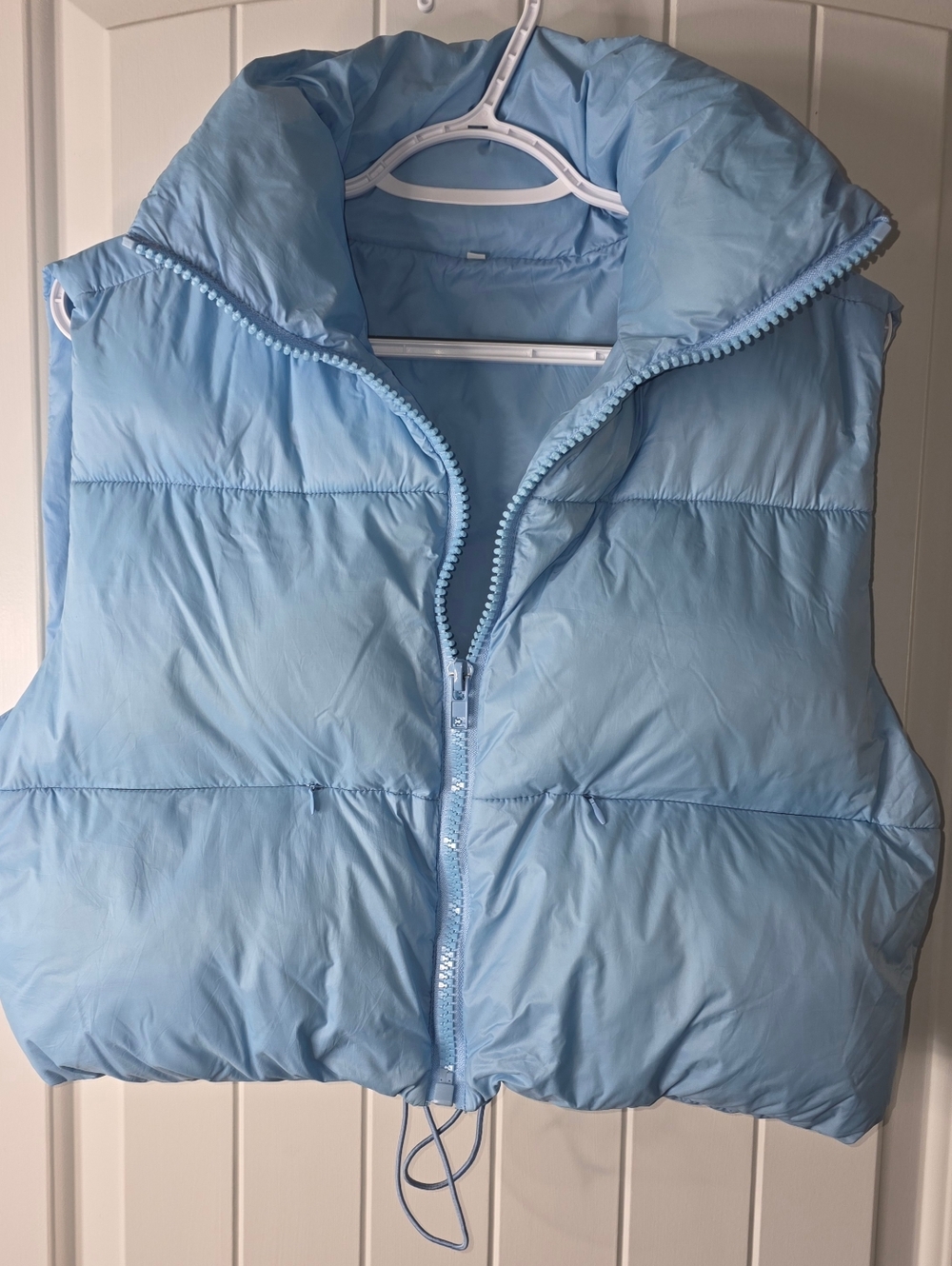 Puffer Vest Sleeveless Zip Front With Zip Pockets NWOT